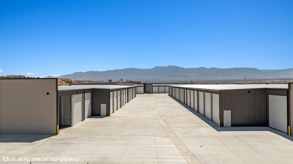 More Photos Of 1300 Pioneer Blvd, Mesquite Self Storage For Sale