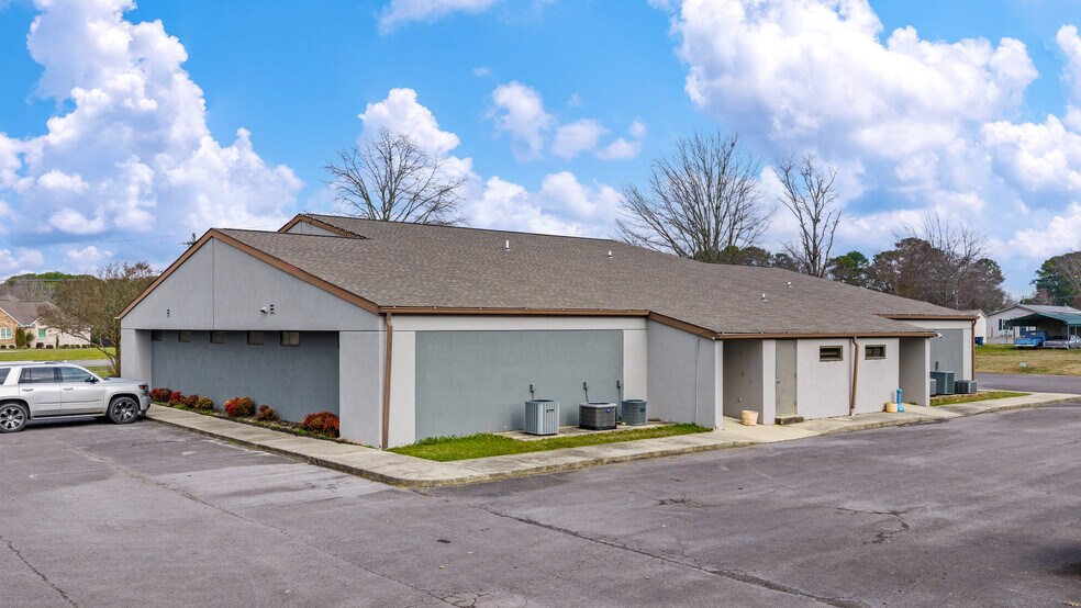 More Photos Of 15239 AL Highway 68, Crossville Medical For Sale