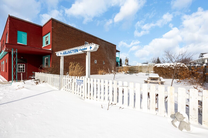 More Photos Of 201 3rd St, Fairport Harbor Hospitality For Sale