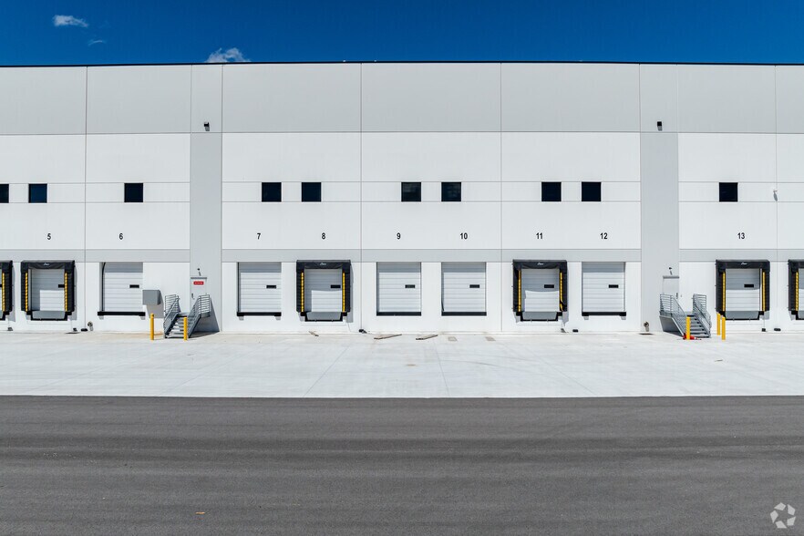 More Photos Of 264-S 5750 W, Salt Lake City Industrial For Sale