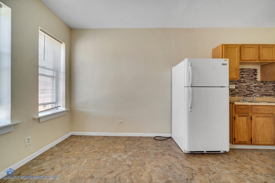 More Photos Of 932-944 E 79th St, Chicago Apartments For Sale