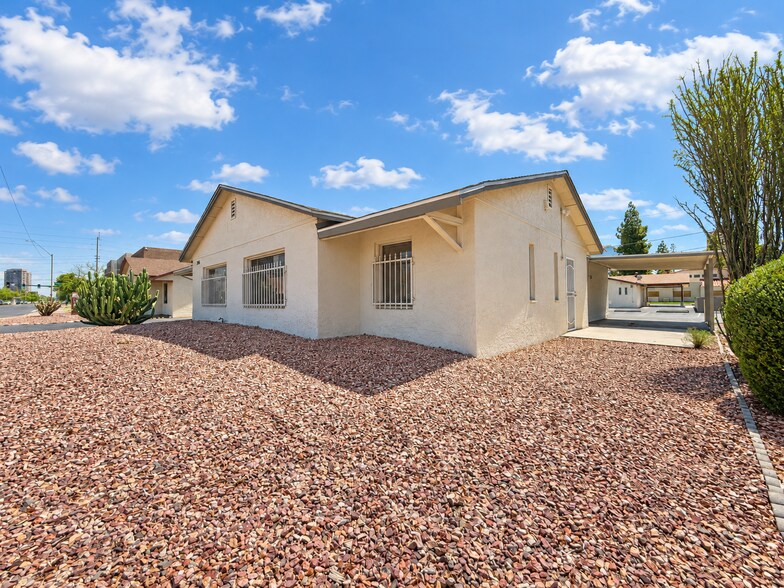 Primary Photo Of 205 E Osborn Rd, Phoenix Medical For Sale