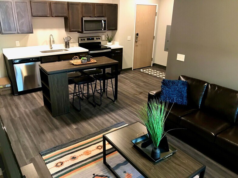 More Photos Of 202 17th Ave W, Menomonie Apartments For Sale