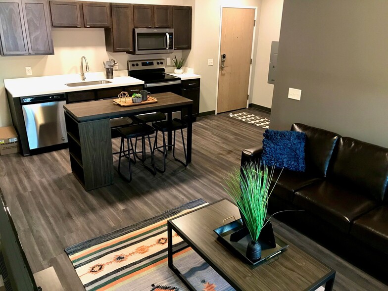 More Photos Of 202 17th Ave W, Menomonie Apartments For Sale