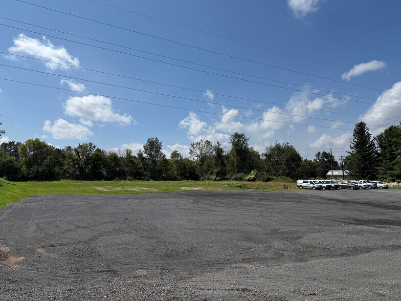 More Photos Of 5897 Colony Dr, Bethlehem Unknown For Lease