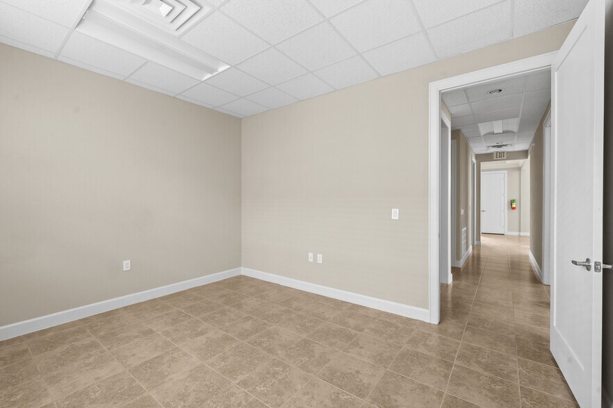 More Photos Of 8118 Fry Rd, Cypress Unknown For Lease