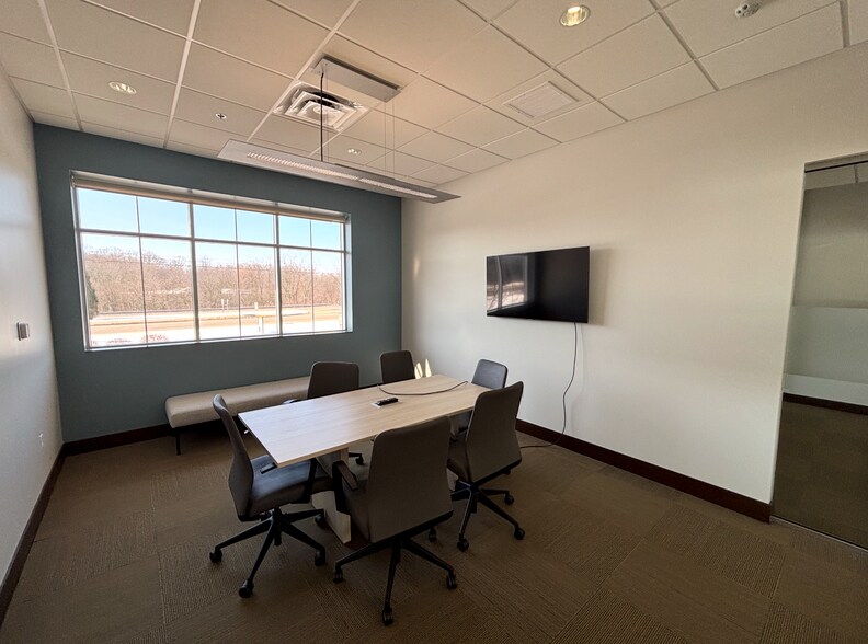 More Photos Of 4020 E Beltline Ave NE, Grand Rapids Medical For Sale