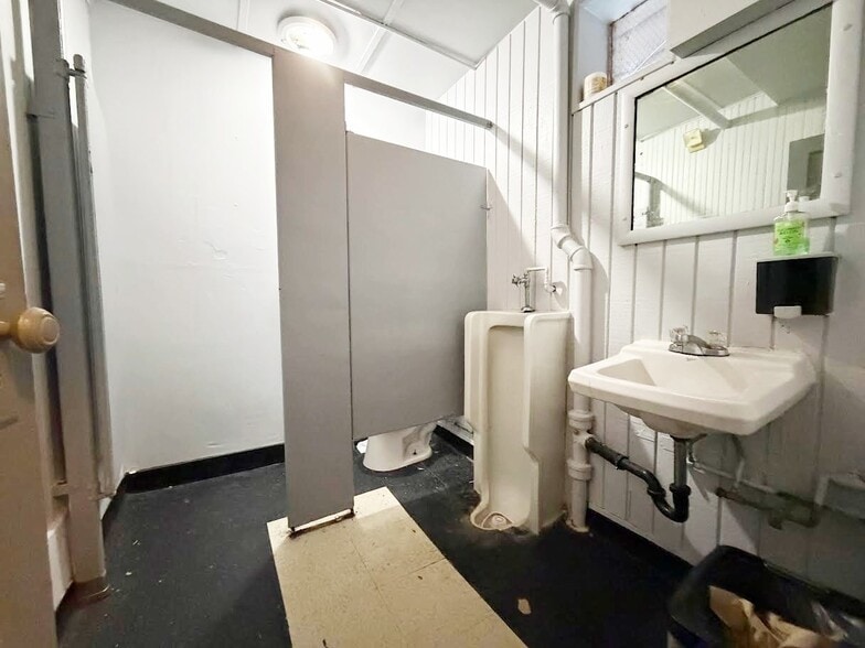 More Photos Of 342 Center Ave, Pittsburgh Storefront Retail Residential For Sale