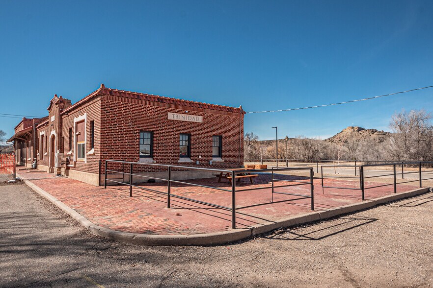 More Photos Of 516 E Elm St, Trinidad Restaurant For Sale