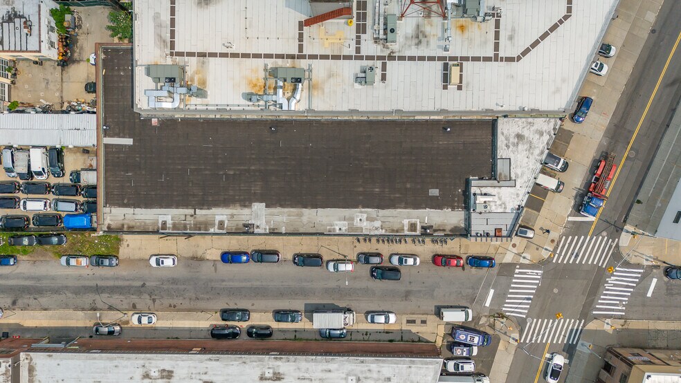 More Photos Of 4829 31st Pl, Long Island City Warehouse For Lease