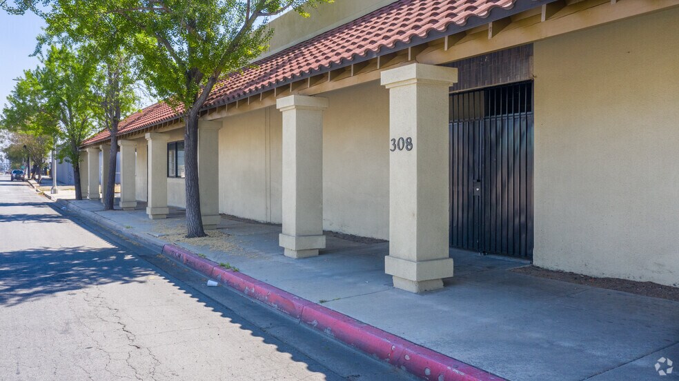 More Photos Of 308 E Valley Blvd, Colton Freestanding For Sale