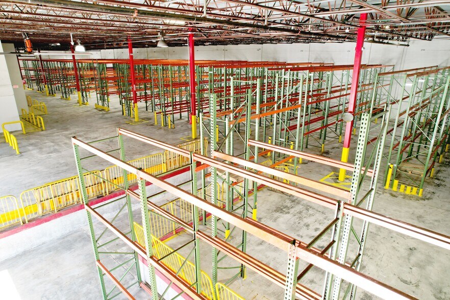 More Photos Of 2797 NW 105th Ave, Miami Warehouse For Lease