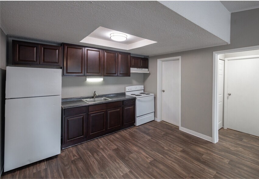 More Photos Of 409 Jefferson Ave, Orange Park Apartments For Sale