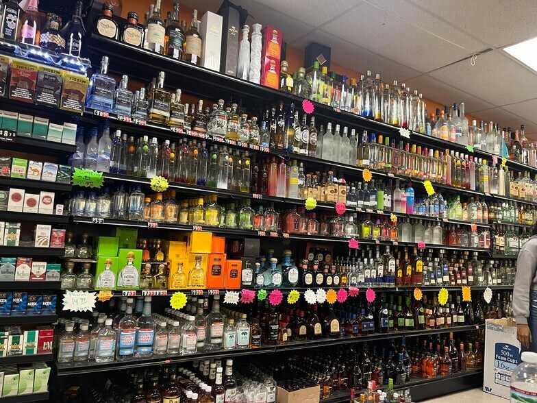 More Photos Of , Saint Louis General Retail For Sale