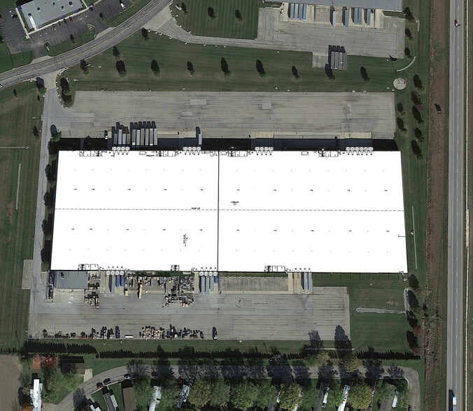 More Photos Of 990 N Vandemark Rd, Sidney Distribution For Lease