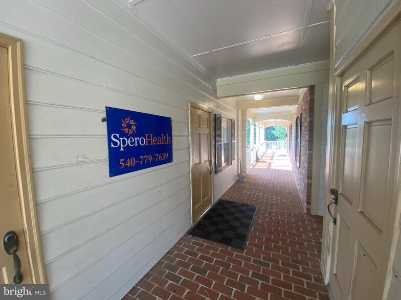 More Photos Of 315 W 10th St, Front Royal Medical For Sale