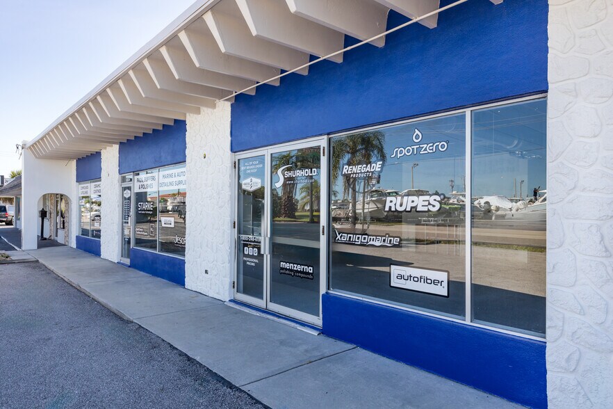 More Photos Of 1520 SE 46th Ln, Cape Coral Freestanding For Lease