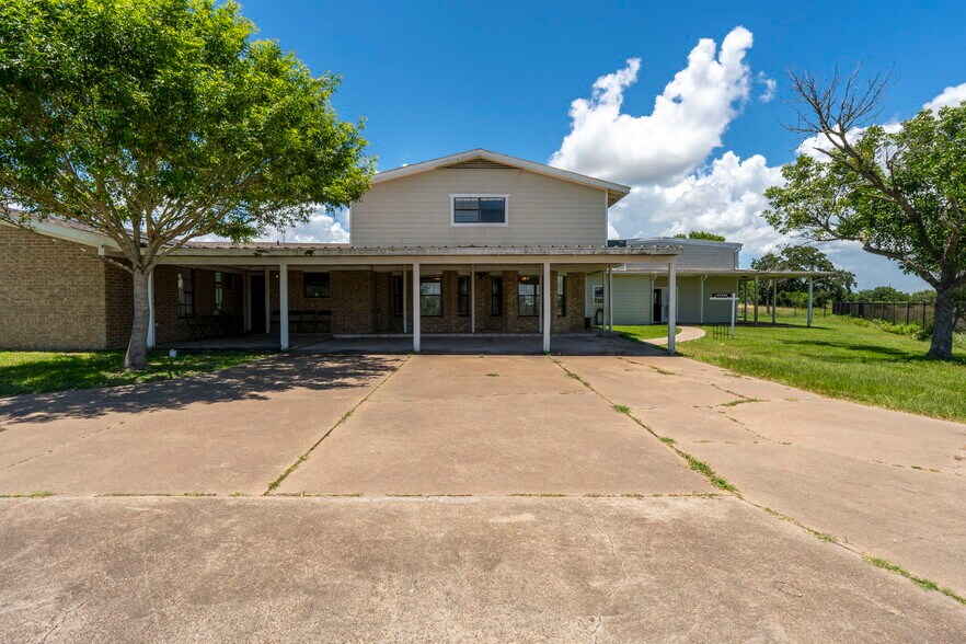 More Photos Of 3345 E Austin St, Giddings Land For Sale