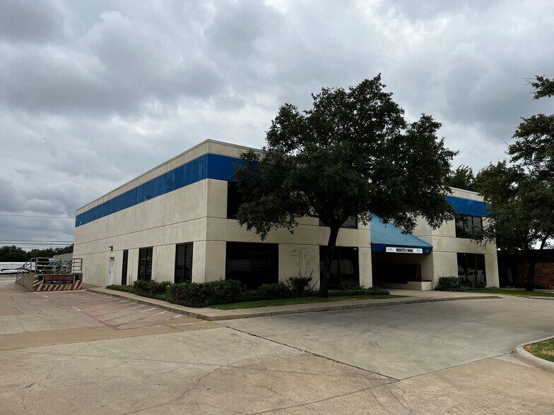 Primary Photo Of 1455 Lemay Dr, Carrollton Light Distribution For Sale