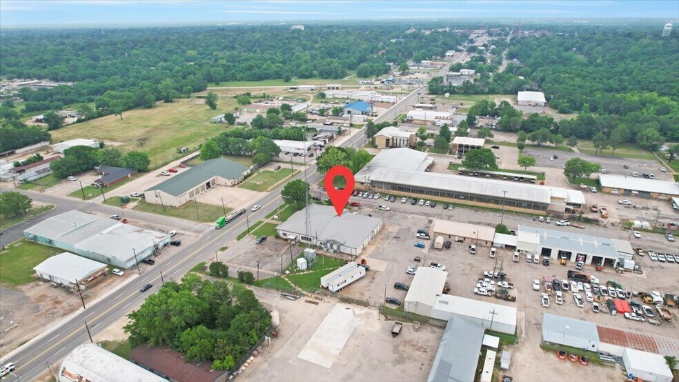 More Photos Of 1485 N Main St, Paris Land For Sale