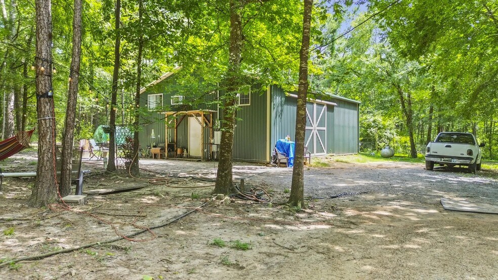 More Photos Of 2620 Interstate 45 S, New Waverly Warehouse For Sale