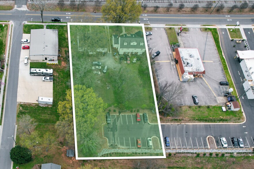 More Photos Of 260 S Main St, Mooresville Land For Sale