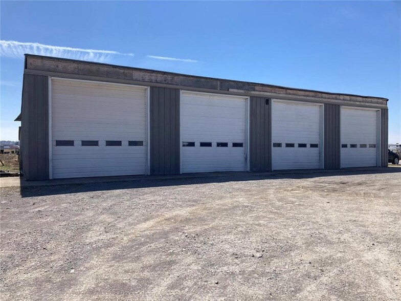 Primary Photo Of 2967 E I-55 Outer Rd, Scott City Warehouse For Sale