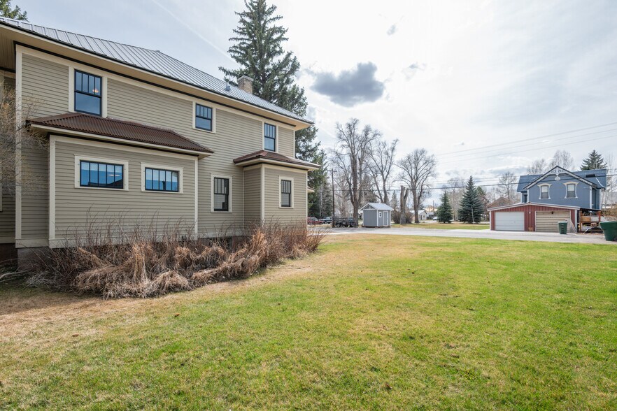 More Photos Of 104 W Ruby Ave, Gunnison Medical For Sale