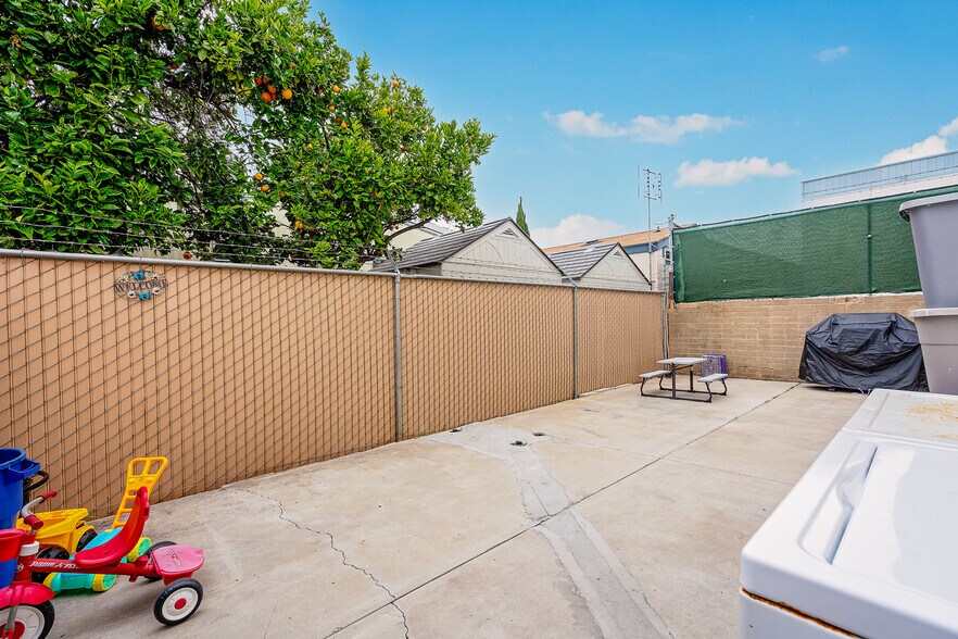 More Photos Of 1508-1512 Palm Ave, San Diego Storefront Retail Office For Sale