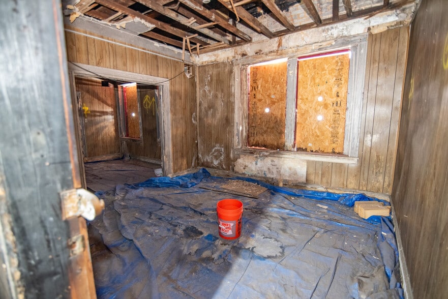 More Photos Of 3301-3317 Garrison Blvd, Baltimore General Retail For Sale