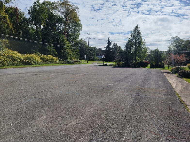 More Photos Of 1418 State Route 302, Middletown Freestanding For Sale