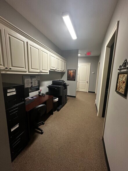 More Photos Of 505 Avalon Way, Brandon Office For Sale