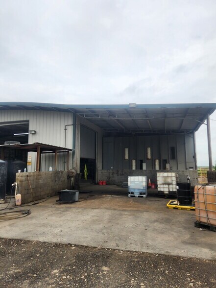 More Photos Of 345 Highway 72, Three Rivers Warehouse For Sale