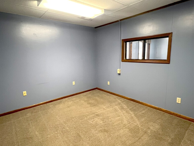 More Photos Of 4402 Peach St, Erie Office For Lease
