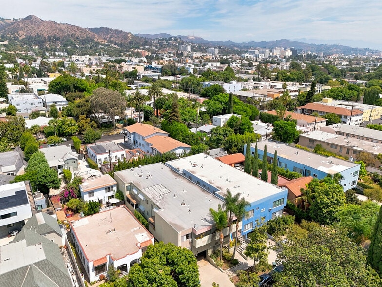More Photos Of 7631 Norton Ave, West Hollywood Apartments For Sale