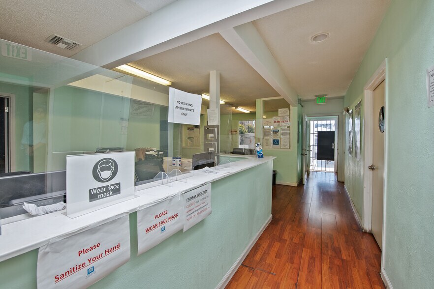 More Photos Of 355-359 N Fairfax Ave, Los Angeles Storefront Retail Office For Lease