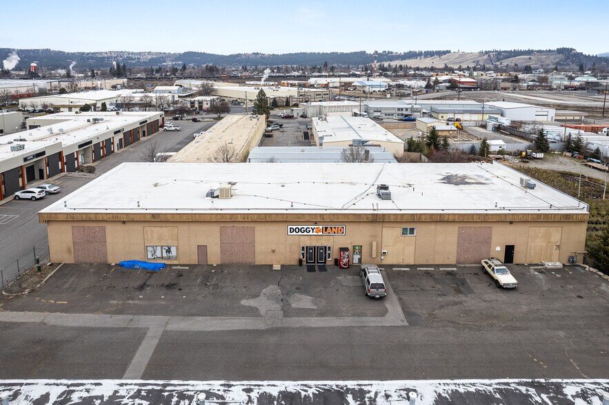 More Photos Of 9922 E Montgomery Rd, Spokane Valley Flex For Lease
