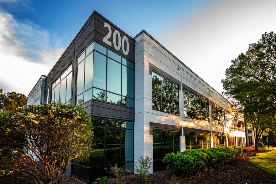 More Photos Of 1990 Vaughn Rd, Kennesaw Unknown For Lease