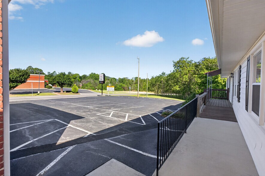 More Photos Of 114 Lexington Tpke, Amherst Medical For Lease