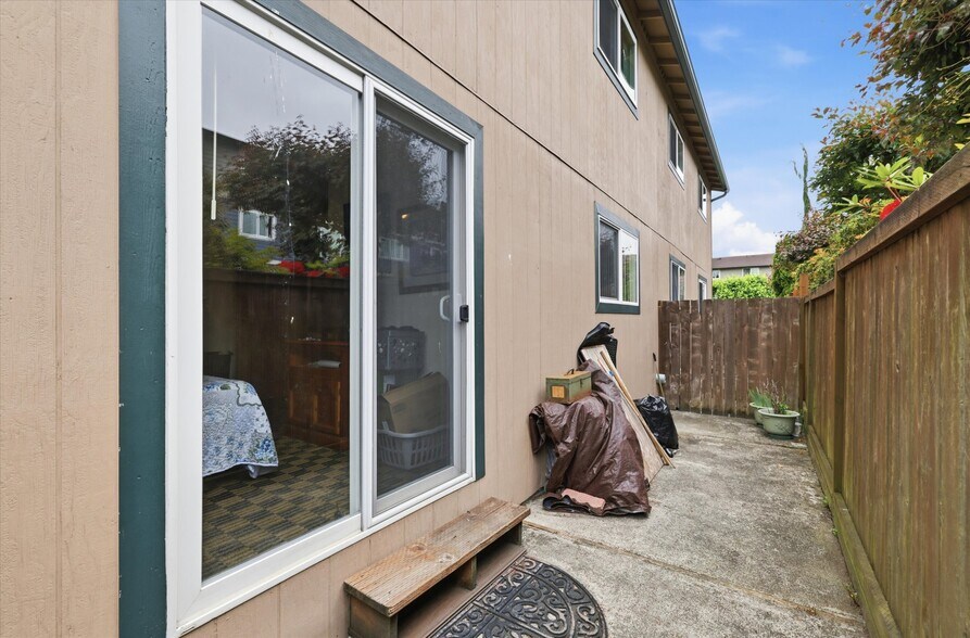 More Photos Of 3116 18th St, Everett Apartments For Sale