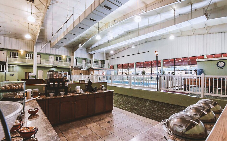 More Photos Of 612 W B St, McCook Hotel For Sale