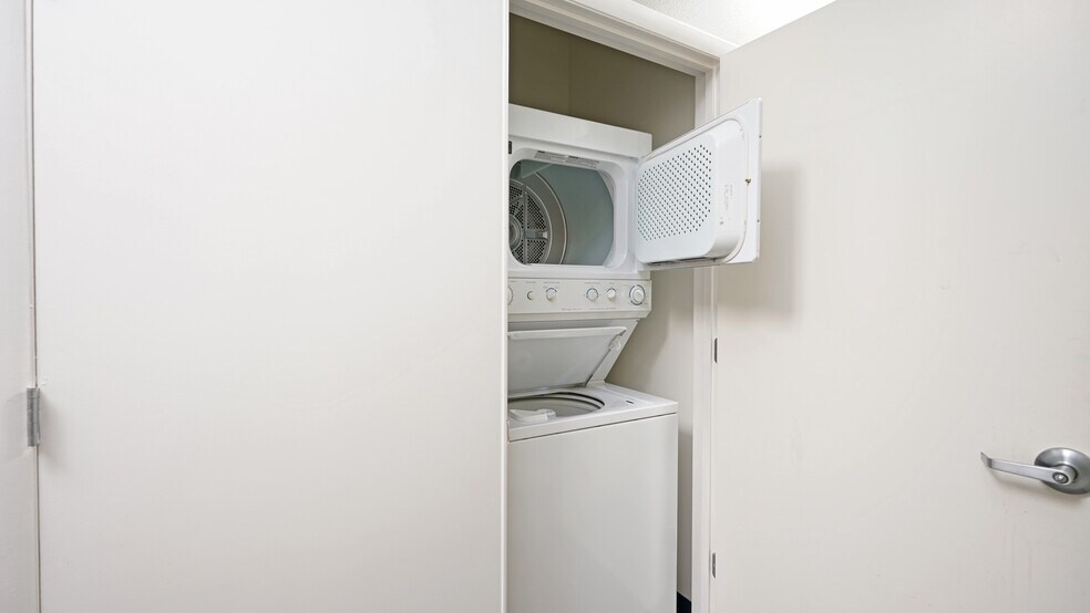 More Photos Of 3950 Sr-64 E, Bradenton Medical For Sale