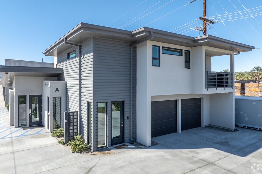 Primary Photo Of 49751 Oates Ln, Coachella Parking Garage For Sale