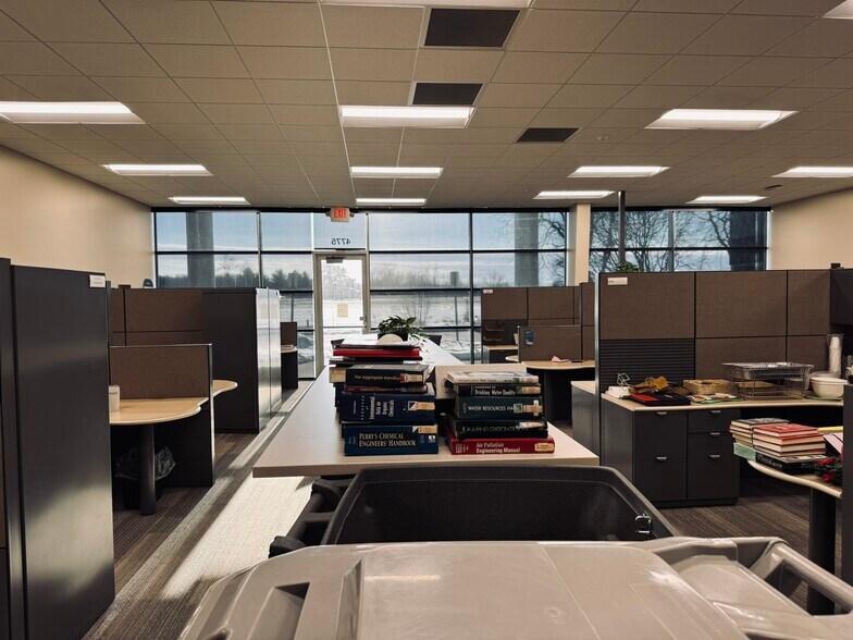 More Photos Of 4775 Campus Dr, Kalamazoo Office For Sale