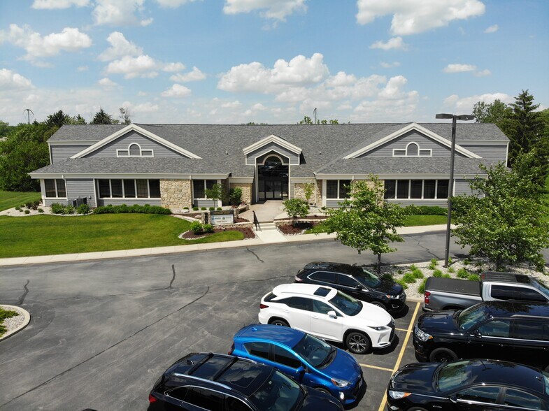 More Photos Of 9009 Coldwater Rd, Fort Wayne Unknown For Lease