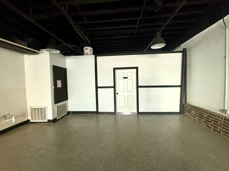 More Photos Of 123 W Defee Ave, Baytown Apartments For Lease