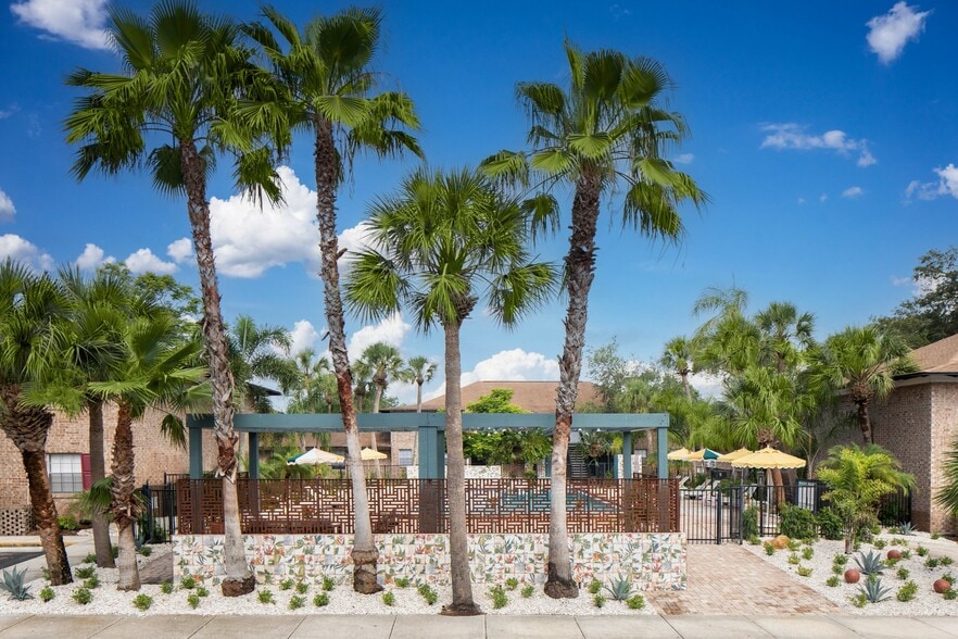 More Photos Of 7011 San Ramon Pl, Tampa Apartments For Sale