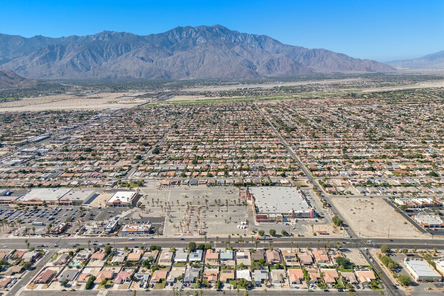 More Photos Of 31033 Date Palm Dr, Cathedral City Storefront For Sale