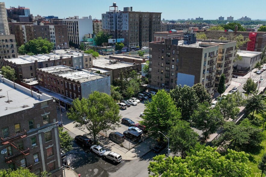 More Photos Of 65 E 193rd St, Bronx Land For Sale