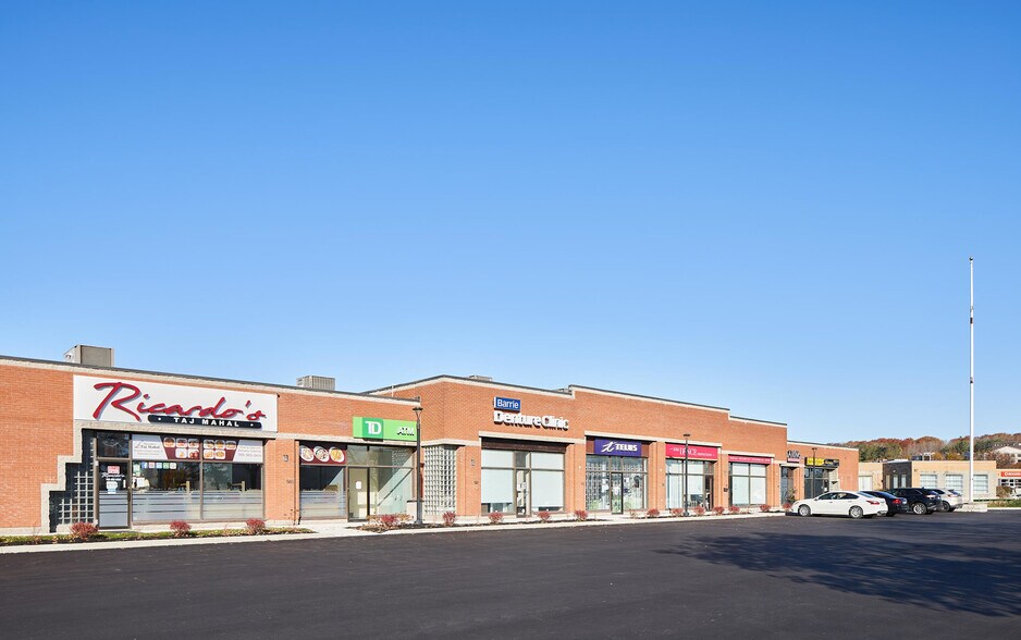 More Photos Of 29-35 Cedar Pointe Dr, Barrie Unknown For Lease